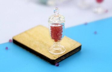 Другие товары для детей: Набор миниатюр для кукольного домика: Посуда, еда и декор Цена указана — 7