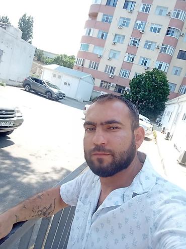 bag evlerinde is: Salam Sumqayıtda qalram bezi səbəblərə görə heleliy tek qalram arada — 1