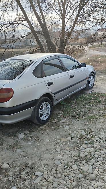 Транспорт: Toyota Avensis: 2002 г., 1.8 л, Автомат, Бензин, Седан — 8