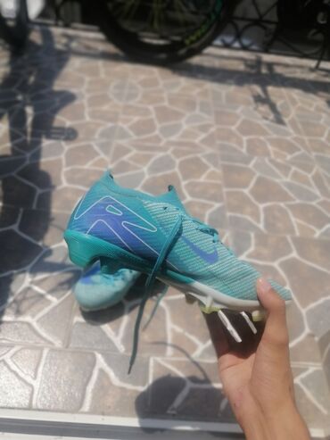 Boks kisələri: Butslar Nike, Ölçü: 41, İşlənmiş