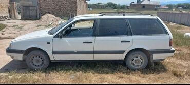 Volkswagen: Volkswagen Passat: 1992 г., 1.8 л, Механика, Бензин