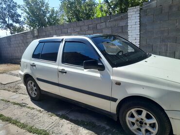 Volkswagen: Volkswagen Golf: 1997 г., 1.6 л, Механика, Бензин, Хэтчбэк — 4