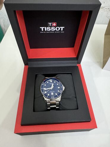 продаю смарт часы: Продаю оригинальные новые швейцарские часы, куплено в Москве в