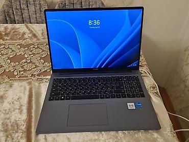 Huawei: Huawei noutbuk – MateBook seriyası (boz rəng) Xüsusiyyətlər: - Ekran — 1