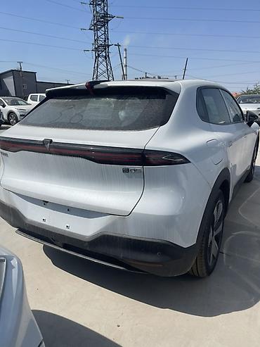 byd e6: Changan : 2026 г., 1.5 л, Автомат, Электромобиль, Кроссовер — 4