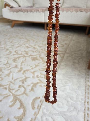 Bal kəhrəba boyunbağıbaha almisam . Zoba xeyri var - Material: təbii