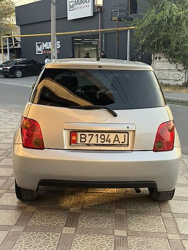 tayota vitz: Toyota Ist: 2003 г., 1.3 л, Автомат, Бензин, Хэтчбэк — 4