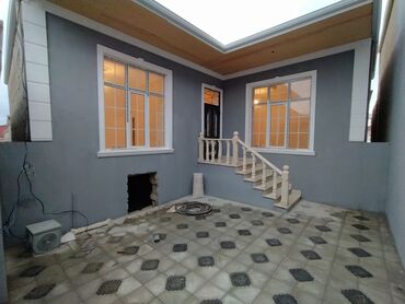 bir otaqlı ev satılır: Поселок Бинагади 3 комнаты, 120 м², Свежий ремонт
