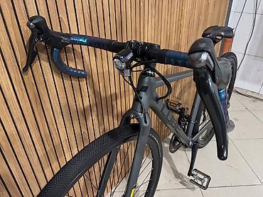 Road bikes: CUBE gravel velosipedi - Çərçivə: yüngül alüminium, daxili kabel — 19