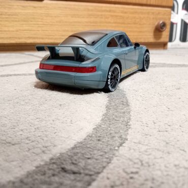 Autići: Nov auto na daljinsko upravljanje. Pale mu se prednja svetla, svetla na lalafo.rs — 6 Autići: Nov auto na daljinsko upravljanje. Pale mu se prednja svetla, svetla — 6