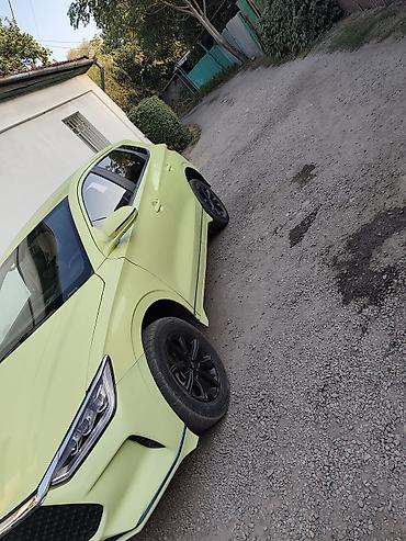 mini car: BYD E2: 2020 г., Автомат, Хэтчбэк — 3
