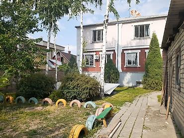 Продажа коттеджей и домов: Продается дом на первой линии по ул. Садырбаева /ул. Ахунбаева — 14