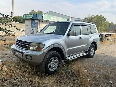 обмен внедорожники: Mitsubishi Pajero: 2002 г., 2.5 л, Механика, Дизель, Внедорожник — 2