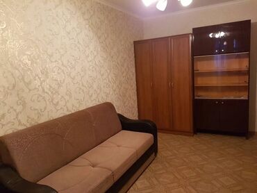 здаю квартиру без посредников: 1 бөлмө, Кыймылсыз мүлк агенттиги, Чогуу жашоосу жок, Жарым -жартылай эмереги бар