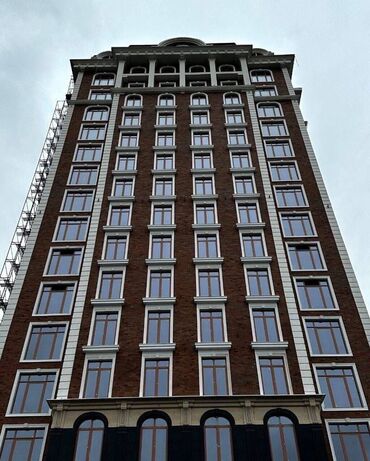 3 комнатная элитка: 3 комнаты, 120 м², Элитка, 3 этаж, ПСО (под самоотделку)