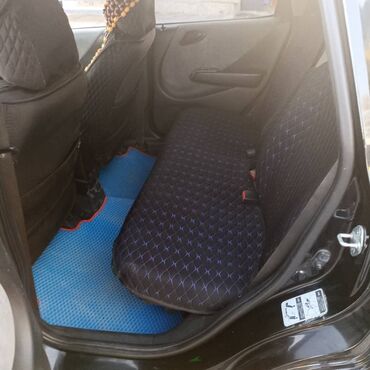 автомобиль фит: Honda Fit: 2003 г., 1.3 л, Автомат, Бензин, Хетчбек