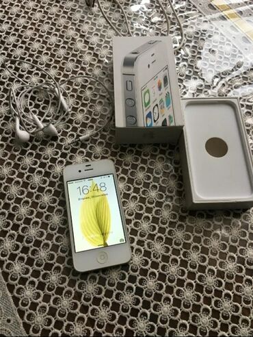 ayfon adaptoru: IPhone 4S, Ağ