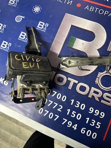 Блок ABS Honda 2000 г., Б/у, Оригинал, Япония