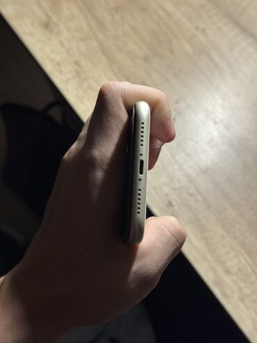 Apple iPhone: IPhone 11, Б/у, 128 ГБ, Белый, Защитное стекло, Чехол, Кабель, 78 % — 6