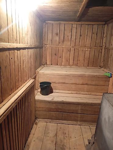 Продажа помещений свободного назначения: Продаю 2 дома на одном участке, первая линия, можно под бизнес. Общая — 16