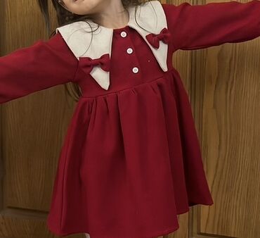 Donlar: Uşaq geyimləri dəsti – 4 ədəd 1) Qırmızı don + qulaqlı yaxalıq - — 8