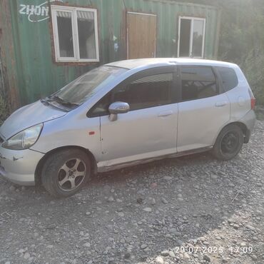 фит автомобиль: Honda Fit: 2002 г., 1.3 л, Вариатор, Бензин, Хетчбек