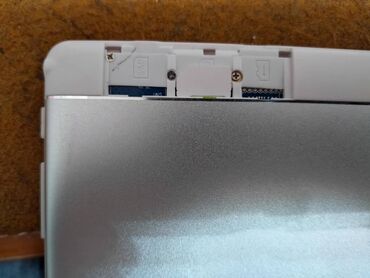 Tableti: Prodajem polovan tablet MediaTek T-906. Dual sim moze 2 kartice + — 10