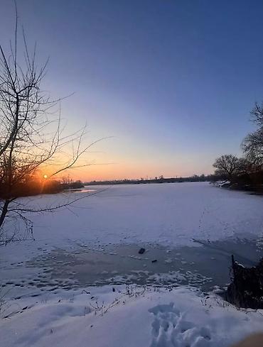 Продажа коттеджей и домов: Продаю дом.Центр село Ленинское.200кв/м, 20 соток, В доме есть — 22