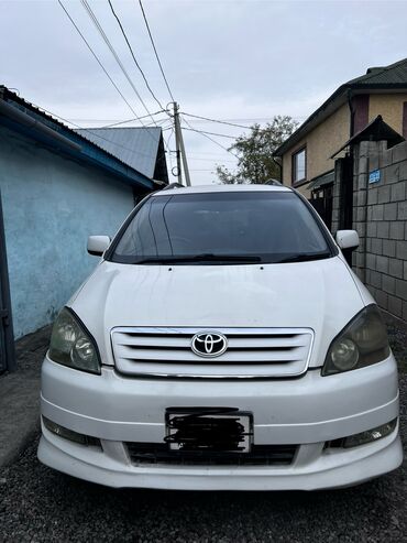 Toyota: Toyota Ipsum: 2002 г., 2.4 л, Автомат, Бензин, Минивэн