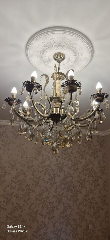 Çilçıraqlar: Çılçıraq, 8 lampa