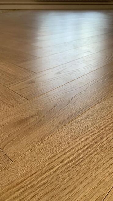 Ламинат: Ламинат "Ёлочка" премиум качества Оптовые цены 8мм - 1250 сом за м² — 8