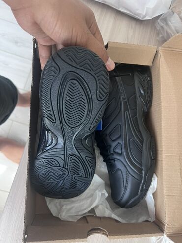 крос асикс: Кроссовки, 44, Asics, Новый, цвет - Черный, Платная доставка