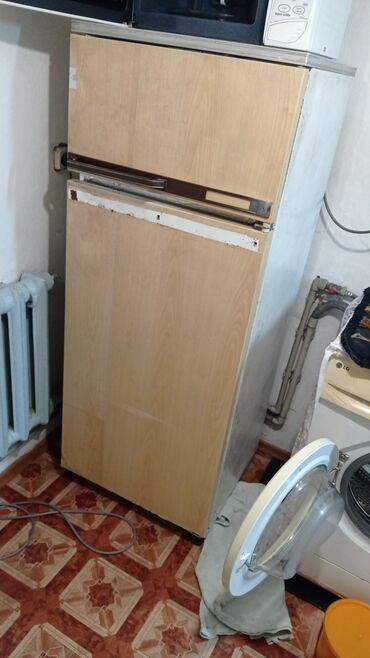 двух камерный холодилник: Холодильник Минск, Б/у, Двухкамерный
