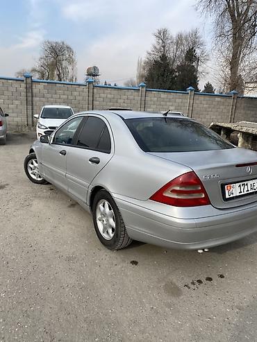 Mercedes-Benz C-Class: 2001 г., 2 л, Автомат, Бензин, Седан
