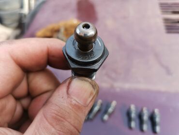 Auto delovi: Hidropodizac Lada 21214i Niva 1.7i. Polovno, ocuvano. Skinuto sa — 10