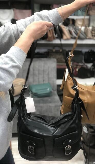 qadın üçün toxunma kardiqanlar: Çanta yenidi baha alınıb 20 manata satıram ünvan xırdalan