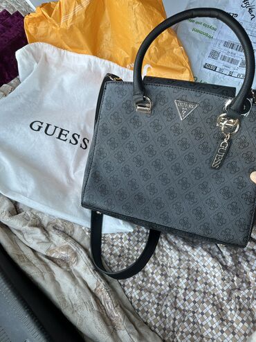guess сумки: Продаю оригинальную женскую сумку Guess. Сумка новая. Брали в Европе