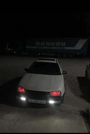 vw bora: Volkswagen Golf: 1996 г., 1.6 л, Механика, Бензин, Хэтчбэк — 6