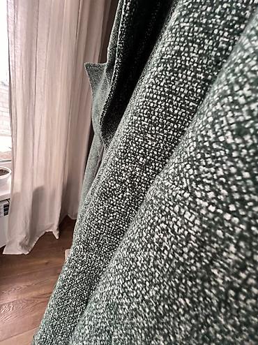 Пальто: Продается пальто отличного качества не скатывается легкая Размер с и м — 7