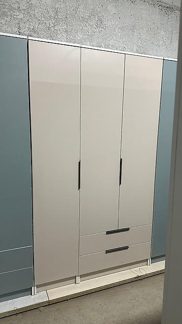 Шифоньеры, шкафы для одежды: Качество на первом месте! Прослужит вам долгие годы! Трехдверный шкаф — 6