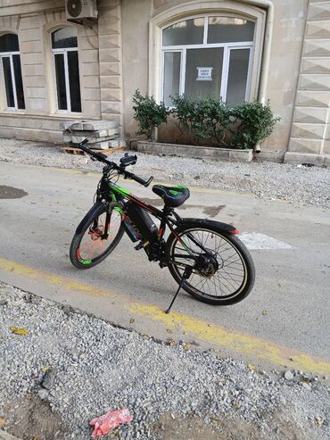 Elektrik velosipedlər: Salam yeni velselepedi 1 heftedi alinib ancaq ise surulub 200