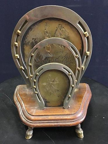 Staro posuđe i escajg: DRŽAČ ZA PISMA, POTKOVICE, DRVO, METAL, JAHRHUNDERTWENDE | Držač za — 1