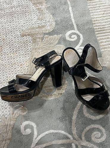 чон: Босоножкалар, 37.5, 38, Chanel, Колдонулган, түсү - Кара, Өзү алып кетүү — 3