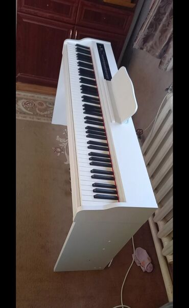отдам даром пианино: Продаю цифровое пианино Blanth BL-58822-A. Белого цвета. Новое. В
