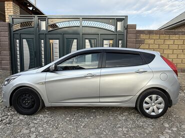 Hyundai: Hyundai Solaris: 2016 г., 1.4 л, Автомат, Бензин, Хэтчбэк — 18