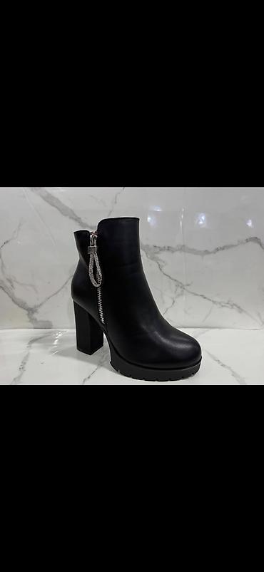 Gležnjače: Modne ženske i muške čizme – više modela - Bež ženske čizme do članka — 15