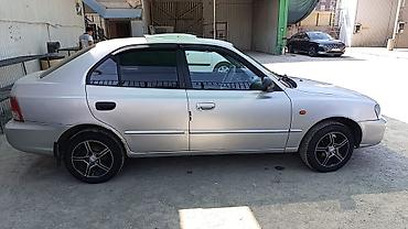 Hyundai Accent: 2002 г., Седан