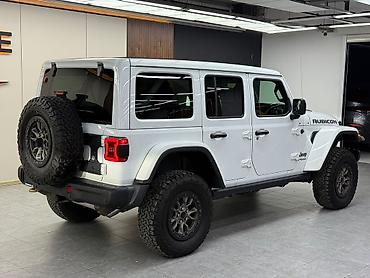 trx ram: Jeep Wrangler: 2022 г., Внедорожник — 4