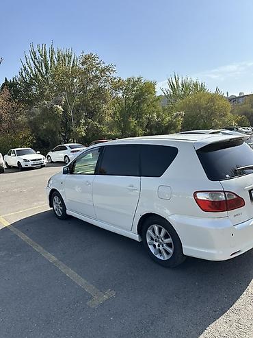 Toyota: Toyota Ipsum: 2004 г., 2.4 л, Автомат, Бензин, Минивэн — 1