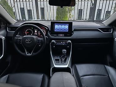 spark 1: Toyota RAV4: 2022 г., 2 л, Автомат, Бензин, Кроссовер — 7